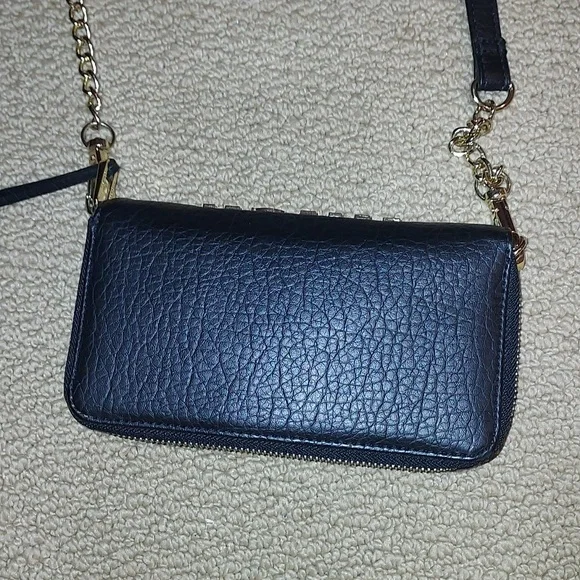 Juicy Couture Crossbody Bag - Picture 3 of 6